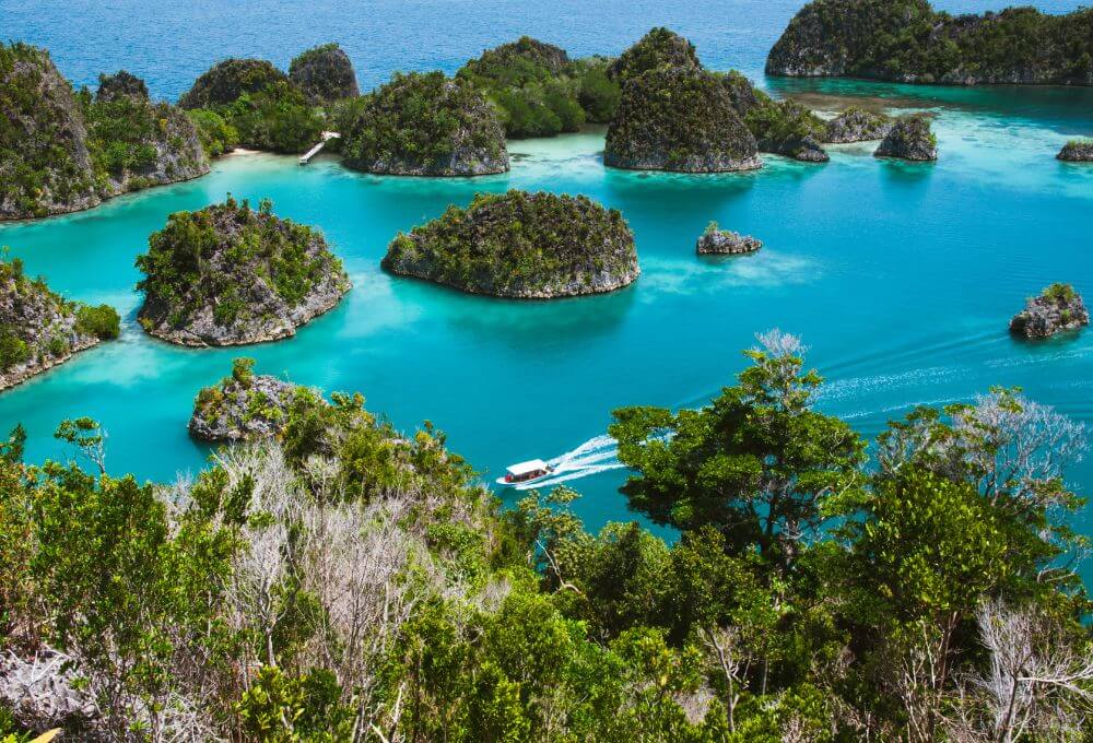 The Hidden Islands of Indonesia: Discover Untouched Beauty & Culture